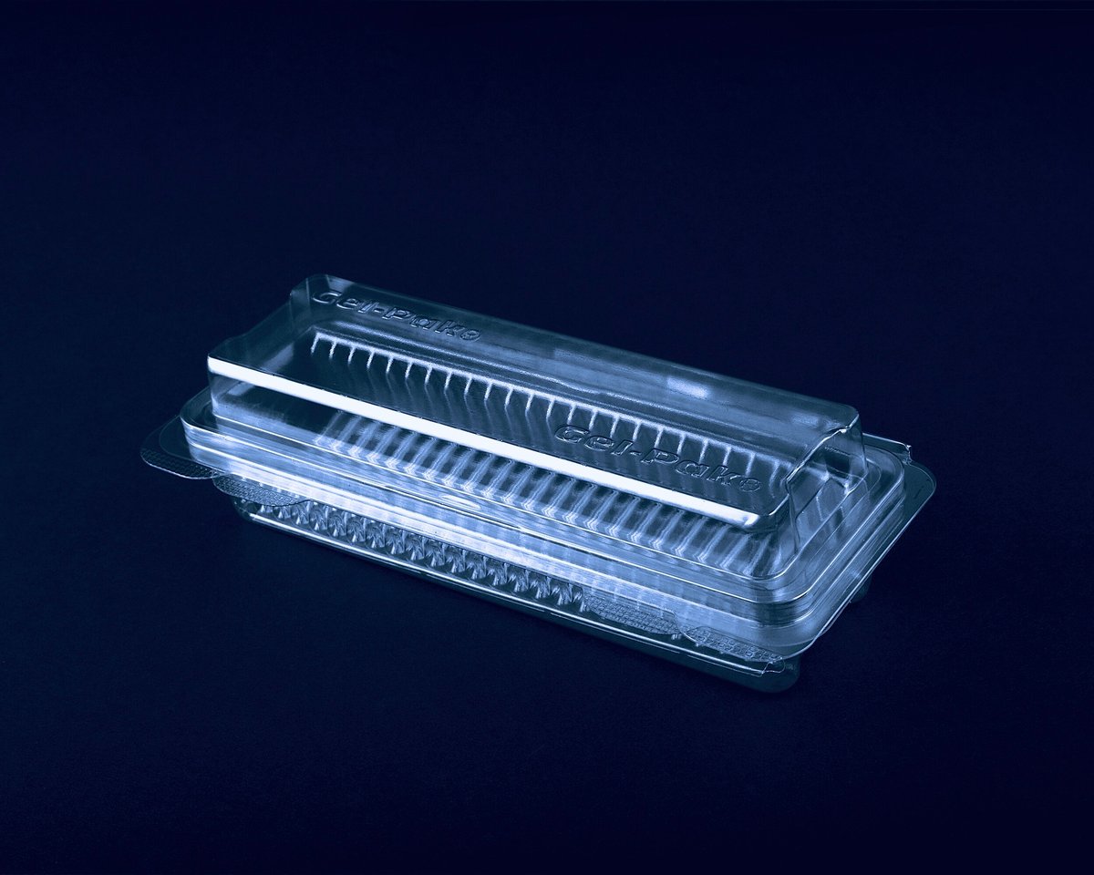 Plastic clamshell packaging