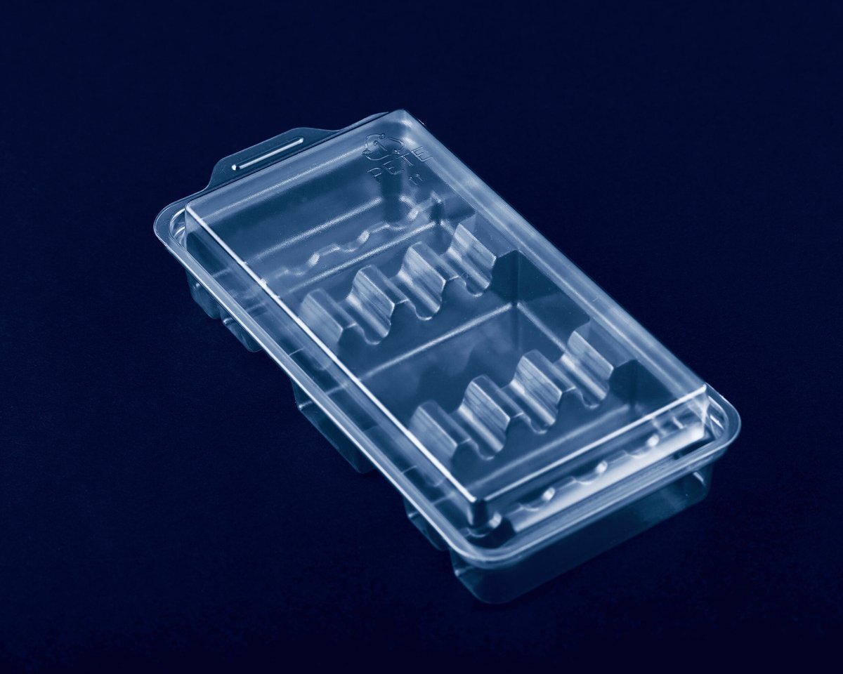 Thermoformed tray